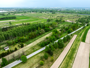 Działka nad jeziorem