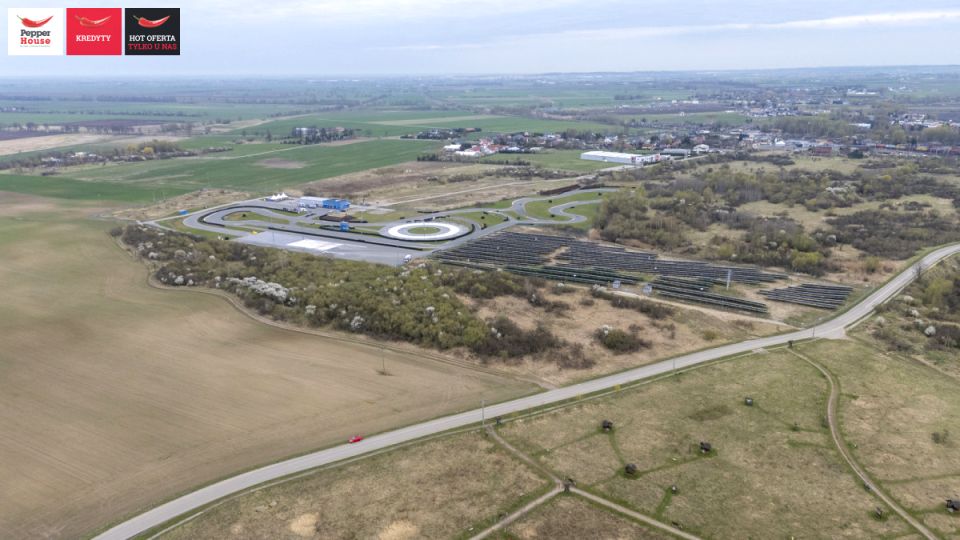 Działka inwestycyjna Pszczółki