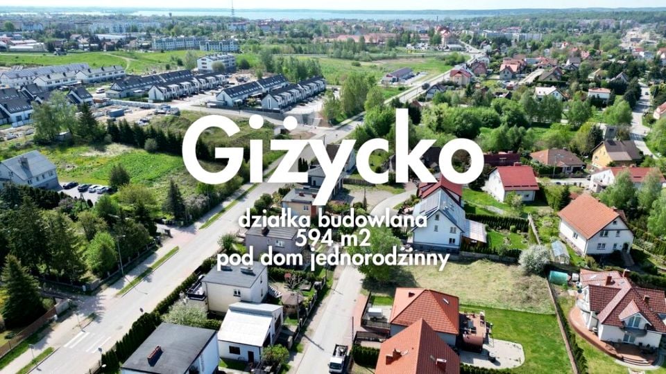 Działka nad jeziorem