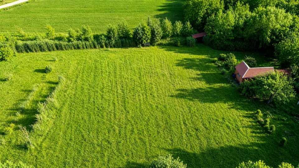 Ogrodzona działka sprzedam