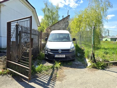 Dom z parkingiem
