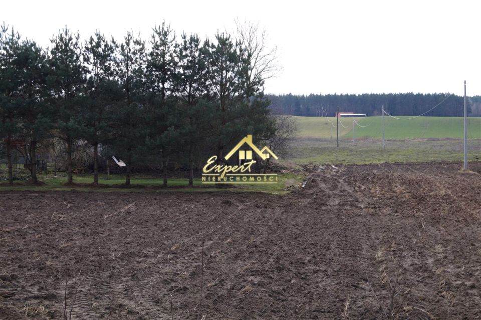 Pusta działka Laseczno