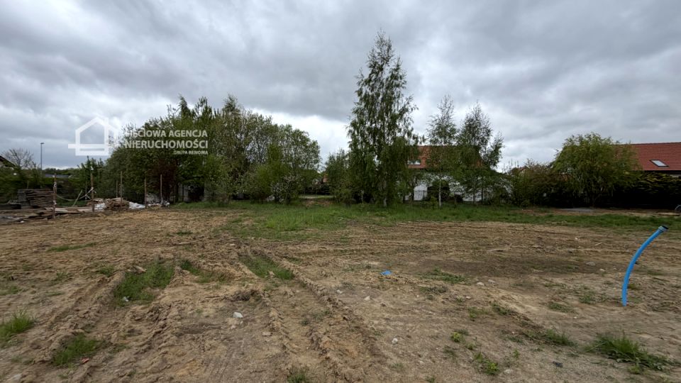 Działka budowlana Suchy Dwór
