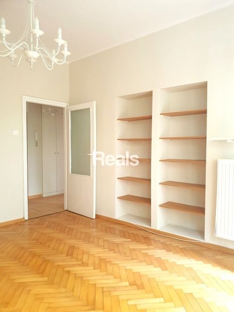 Apartment in Warszawa, Koszyki, Śródmieście - Więcej