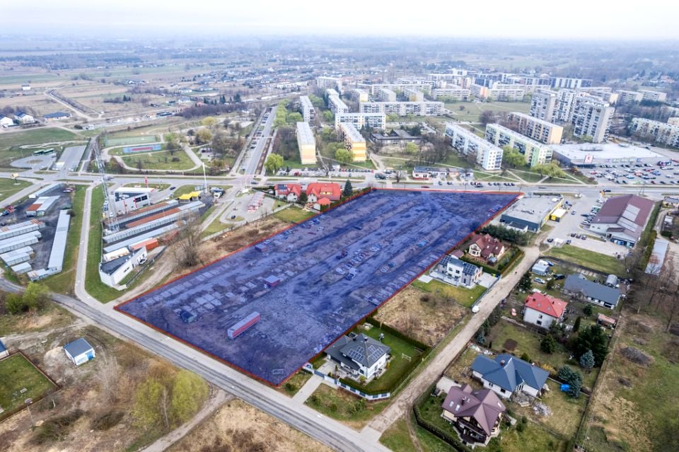 Działka przy lesie