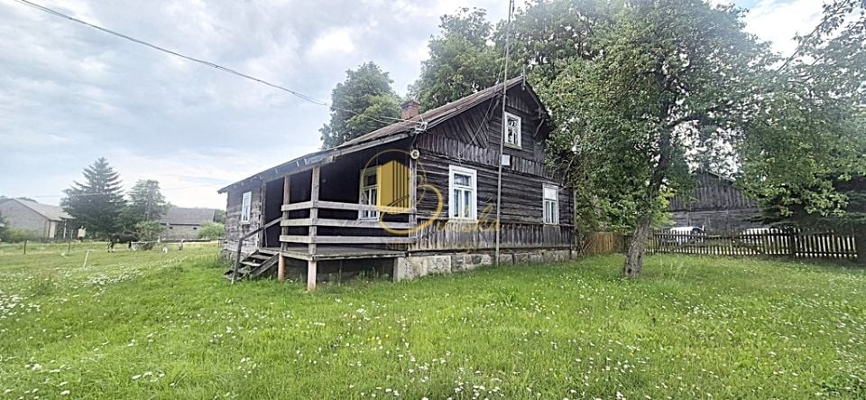 Dom z parkingiem