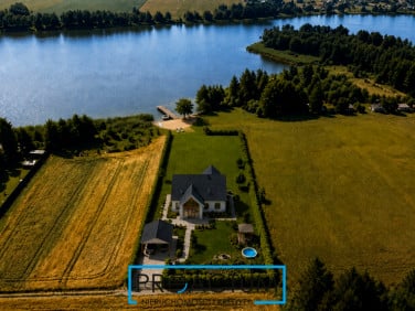 Działka nad jeziorem