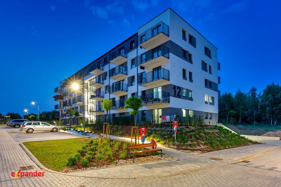 Mieszkanie blok mieszkalny nad rzeką