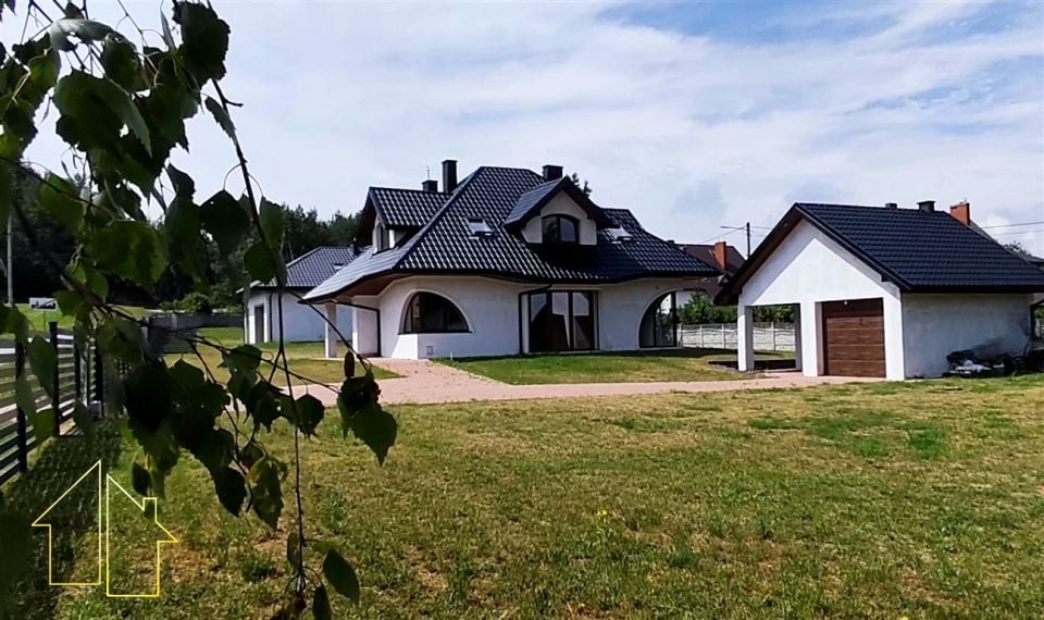 Dom Sitkówka-Nowiny