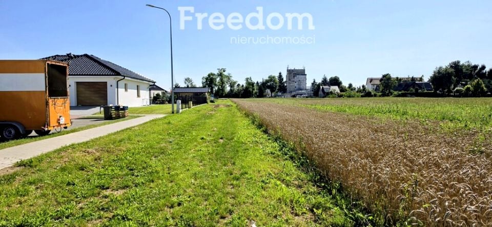 Działka usługowa Nowy Staw