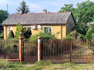 Dom Dąbrowica