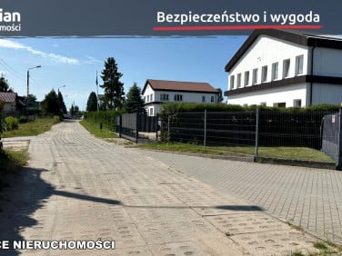 Działka przy lesie