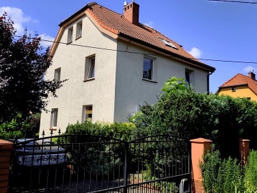 Dom Dzierżoniów