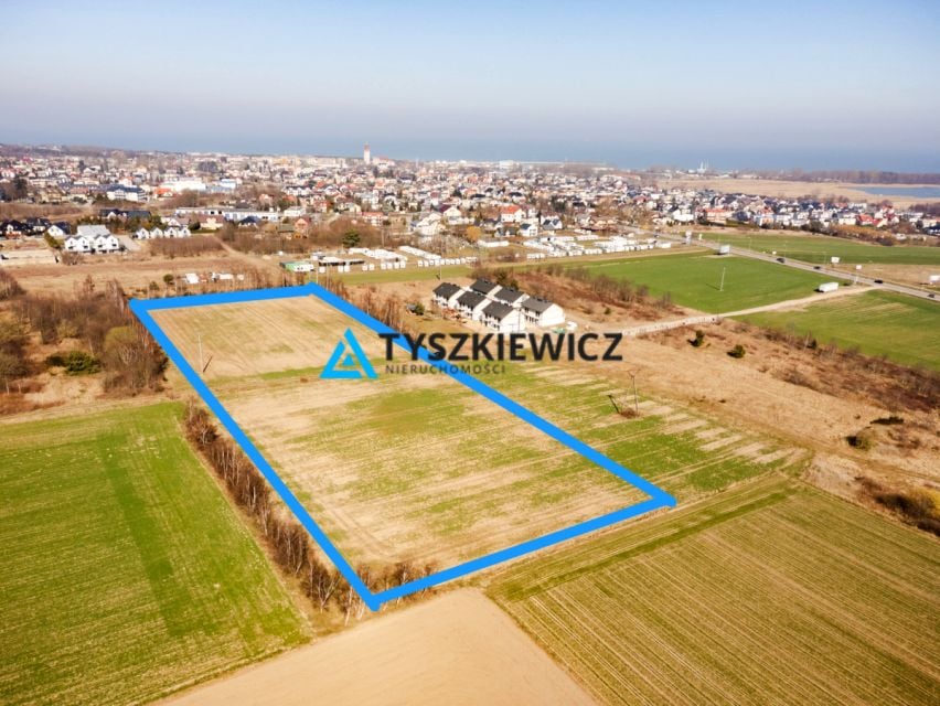 Działka przy lesie