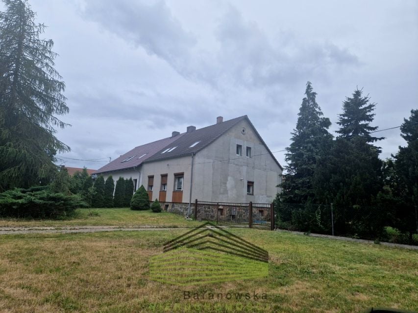 Dom Chwalęcice