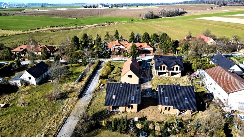 Sprzedam dom 420 m² ul. Ogrodowa, Zbrosławice