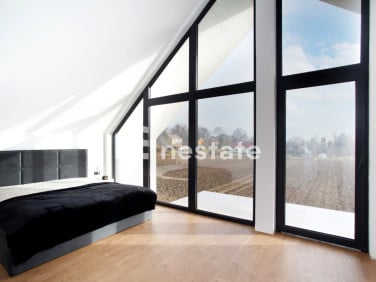 Dom z parkingiem