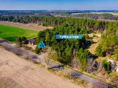 Działka nad jeziorem
