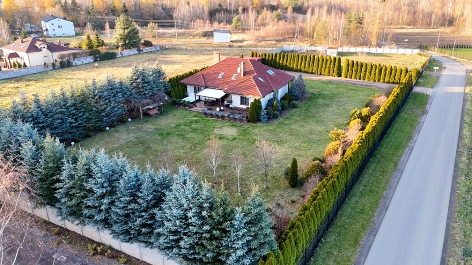 Dom Kolonia Wierzchowisko sprzedaż