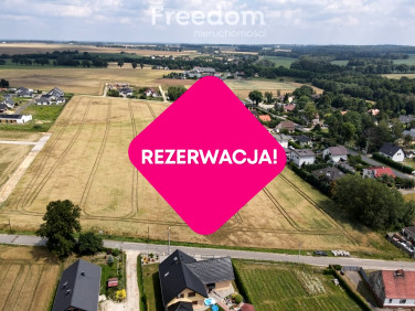 Działka przy lesie