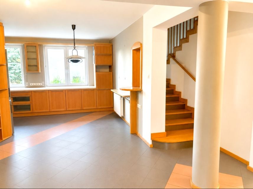 Sprzedam Mieszkanie Kielce - 159 m²