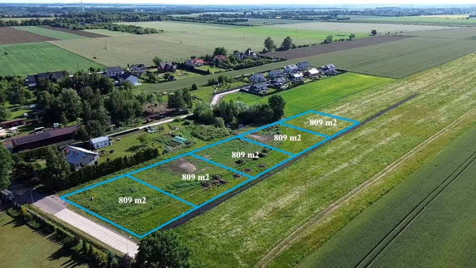 Działka przy lesie