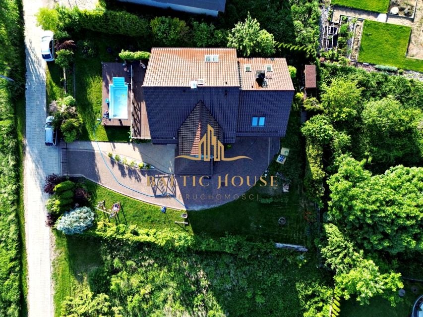 Dom z garażem