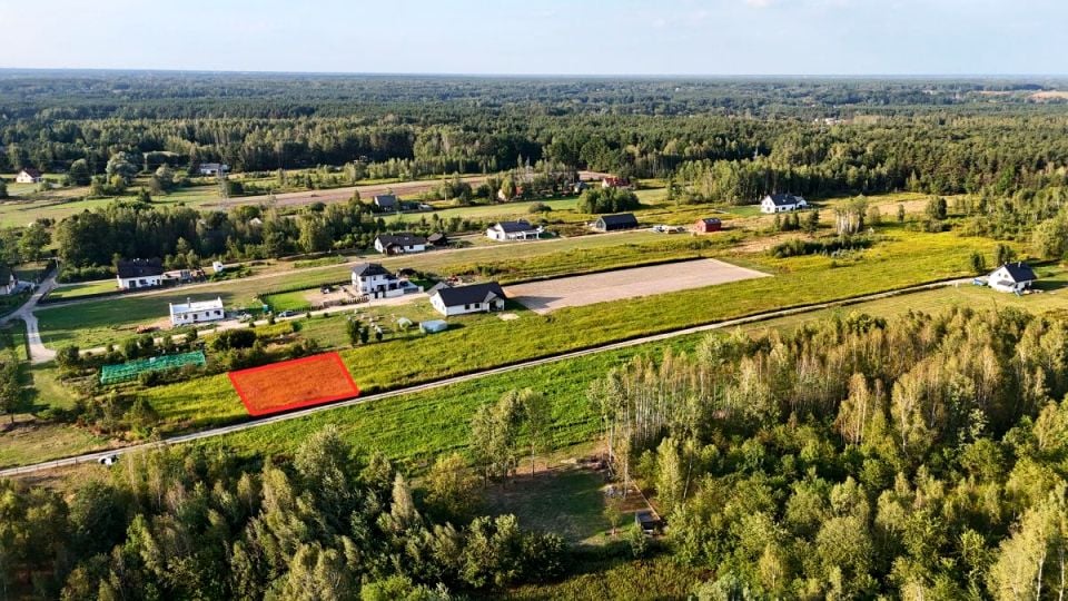 Działka przy lesie