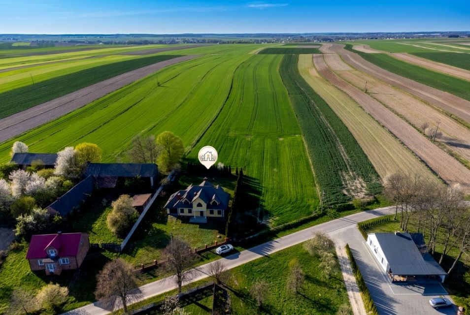 Dom ŁYCHÓW SZLACHECKI