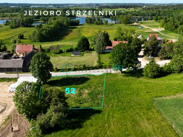 Działka nad jeziorem