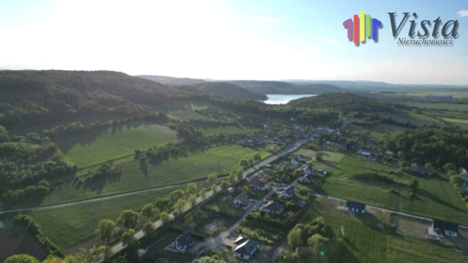 Działka nad jeziorem