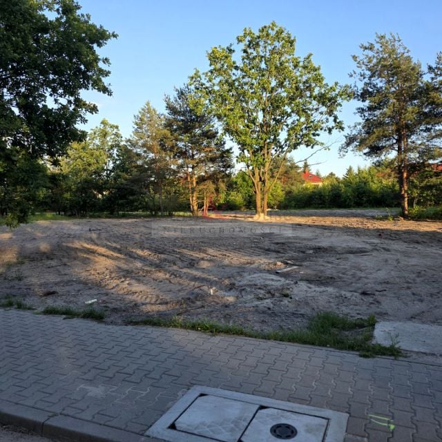 Działka usługowa Warszawa