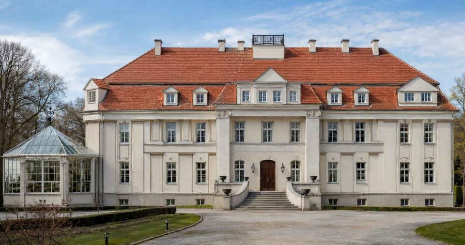 Budynek użytkowy Trawniki
