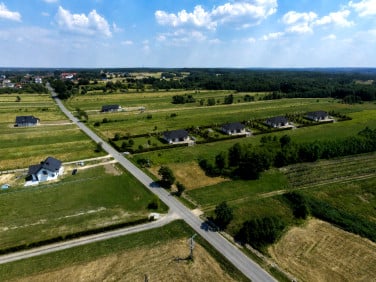 Działka przy lesie