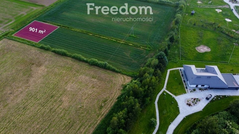 Działka przy lesie
