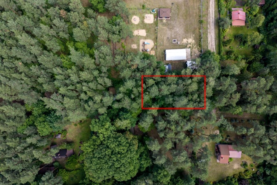 Działka nad jeziorem