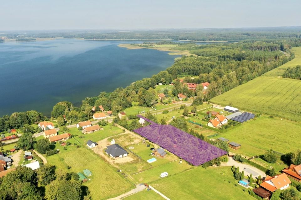 Działka Jeziorowskie