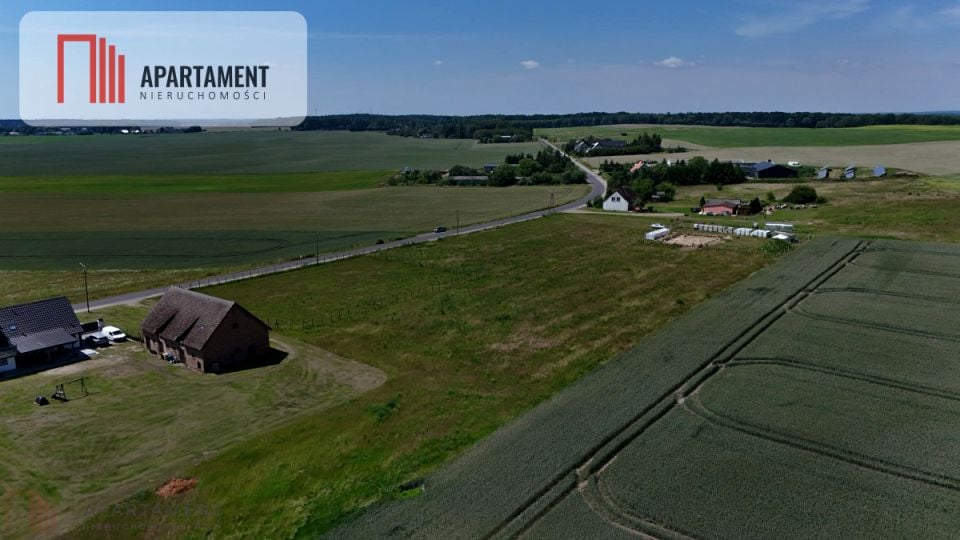 Działka przy lesie