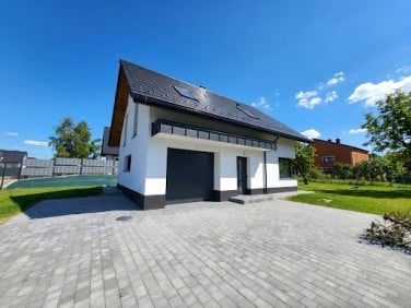 Dom Brzoskwinia