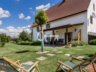 Dom Dobroszów
