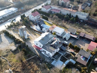Lokal buski