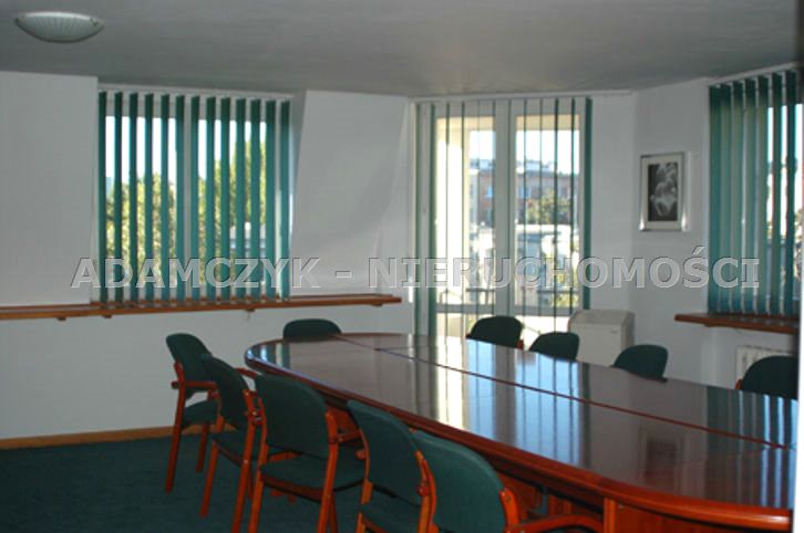 Budynek użytkowy Warszawa