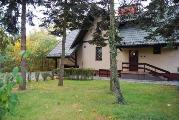 Dom Józefów