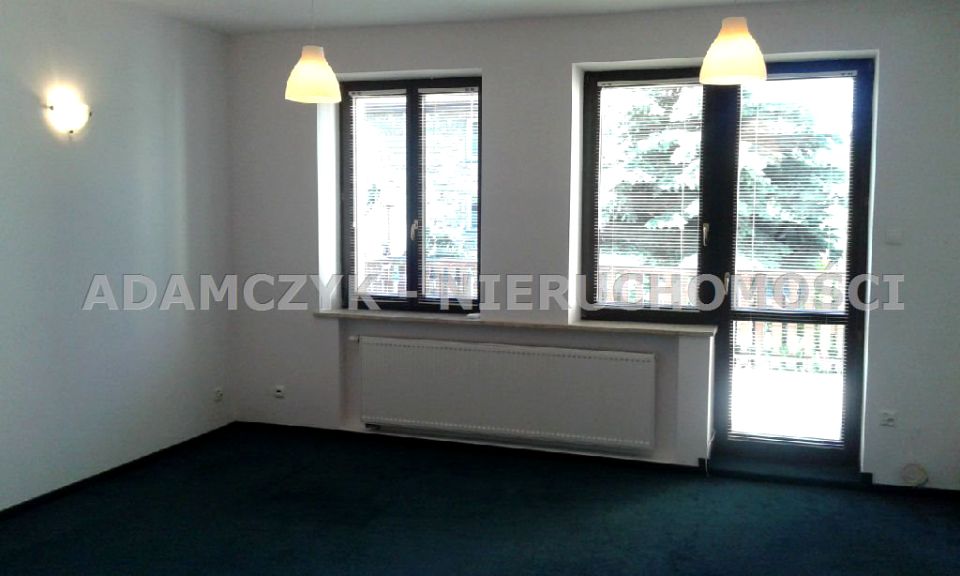 Budynek użytkowy Warszawa