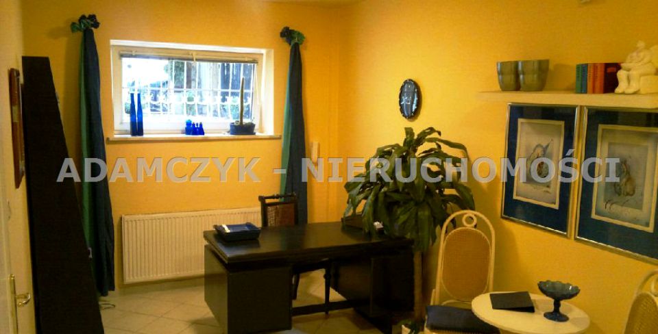 Budynek użytkowy Warszawa