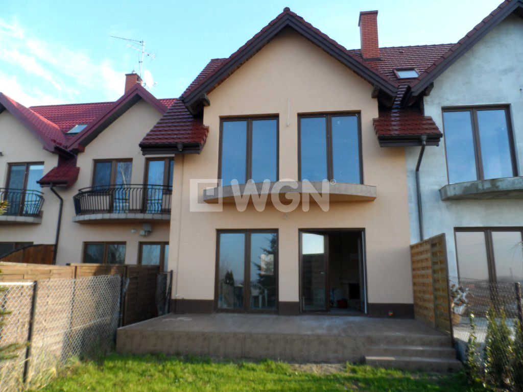 Domy Na Sprzedaż W Piotrkowie Trybunalski Bez Pośredników Sprzedam dom wielorodzinny 2-piętrowy 169 m² ul. Wierzeje, Piotrków