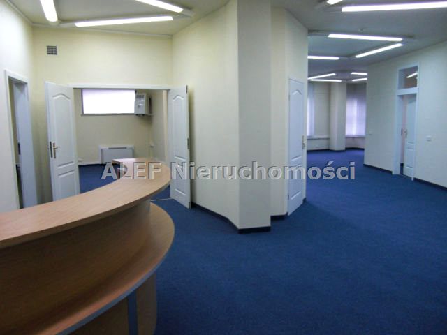 Budynek użytkowy Warszawa