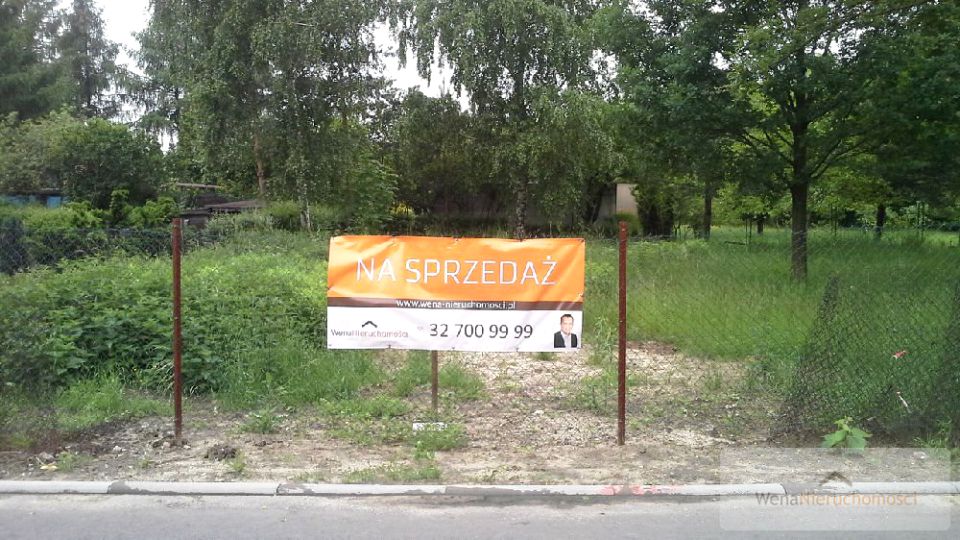 Ogrodzona działka sprzedam
