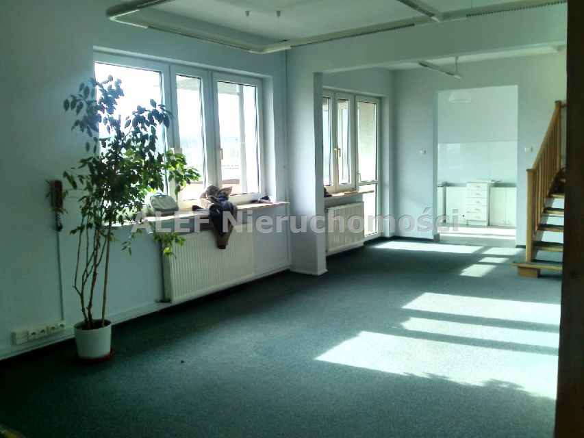 Budynek użytkowy Warszawa