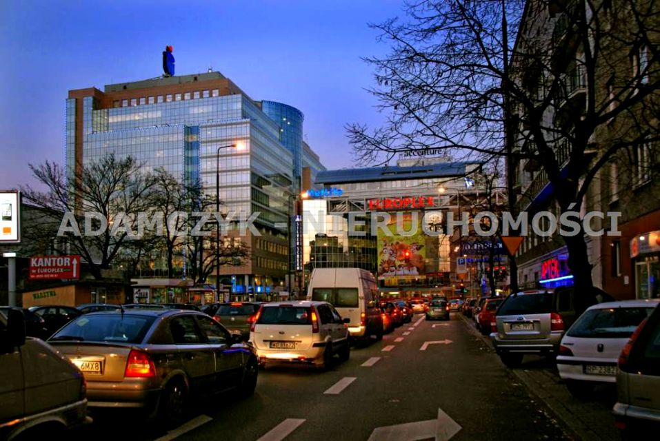 Budynek użytkowy Warszawa